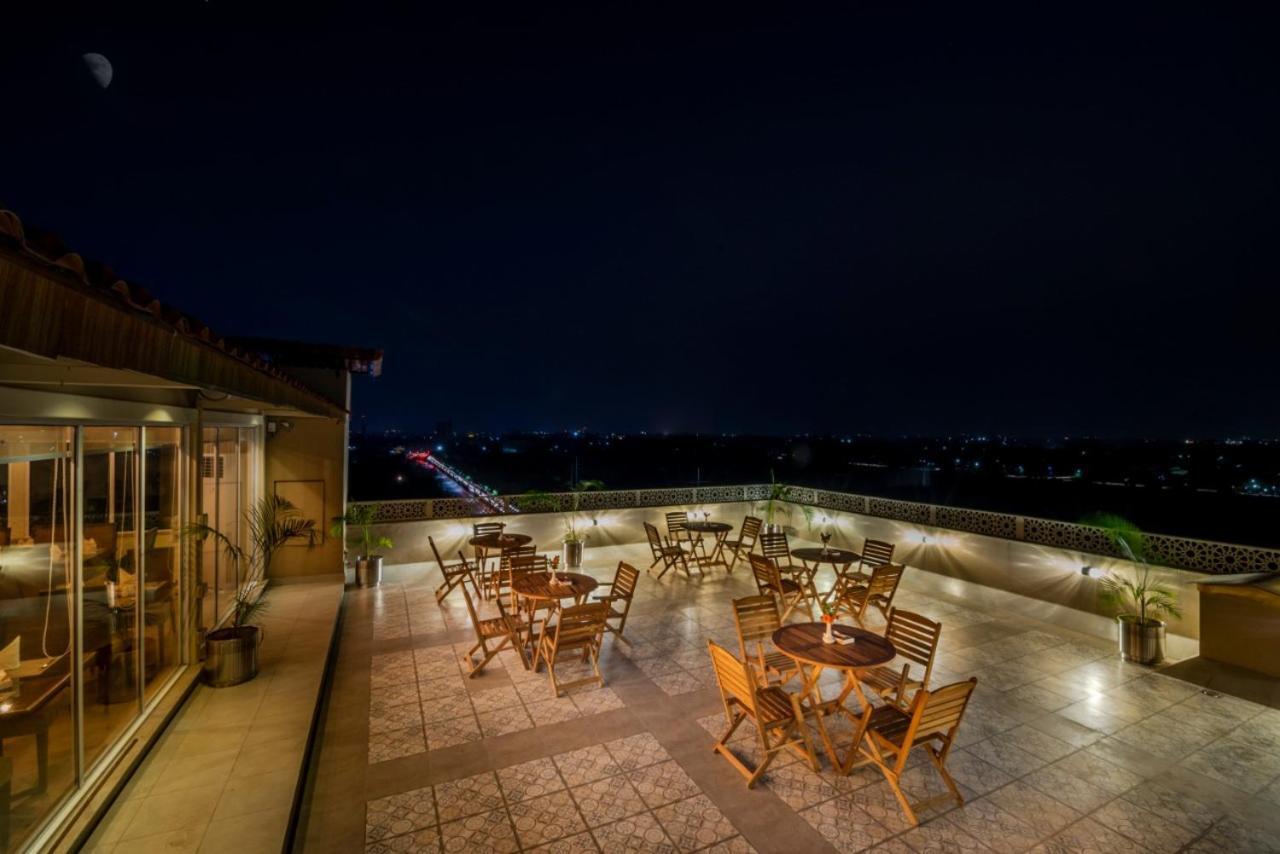 Hotel One Garden Town, Lahaur Zewnętrze zdjęcie