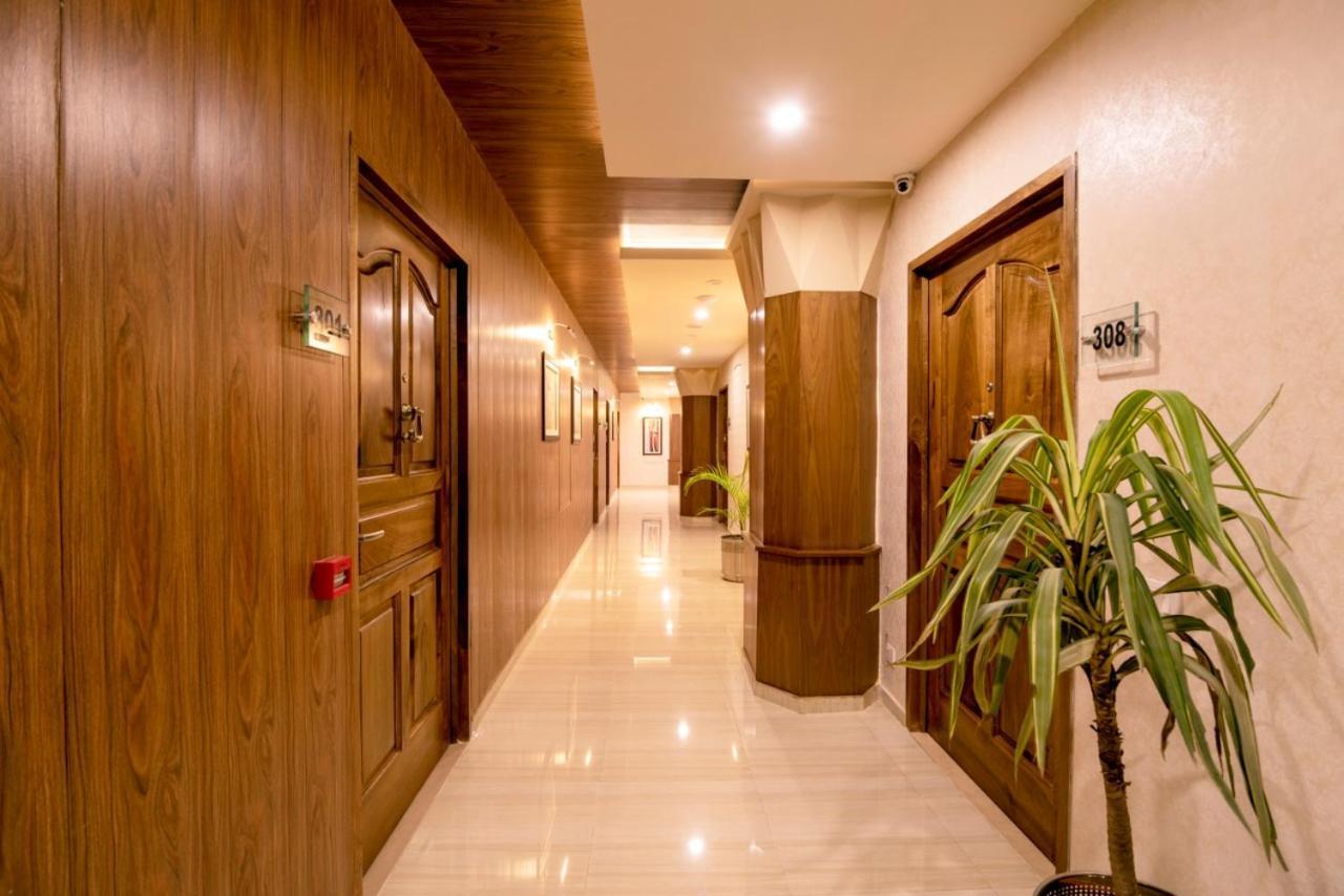 Hotel One Garden Town, Lahaur Zewnętrze zdjęcie